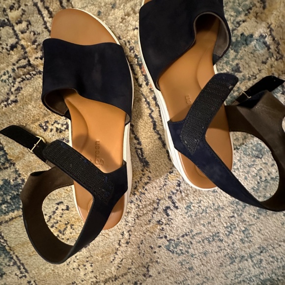 Paul Green blue nubuck leather Chelsea wedge sandal, USA size 9 / UK size 6.5 - Picture 3 of 10